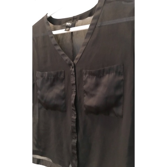 Sheer Black Crop Top ▪️ - Picture 3 of 4